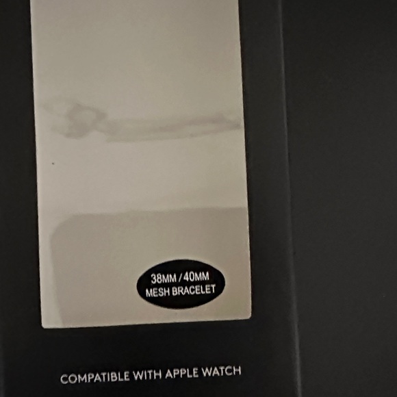 Coach Women's Silver Mesh Strap Watch - Picture 5 of 7